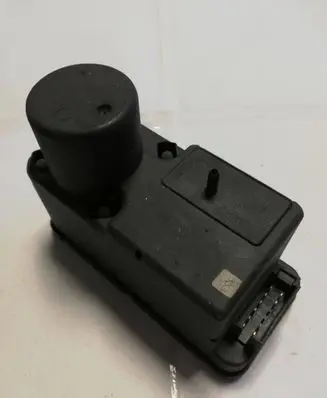 Volkswagen PASSAT B3 Central locking vacuum pump 357962257