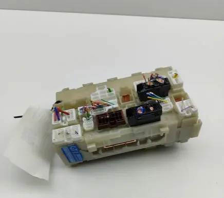 Nissan Qashqai J12 Fuse module 243506RA1B