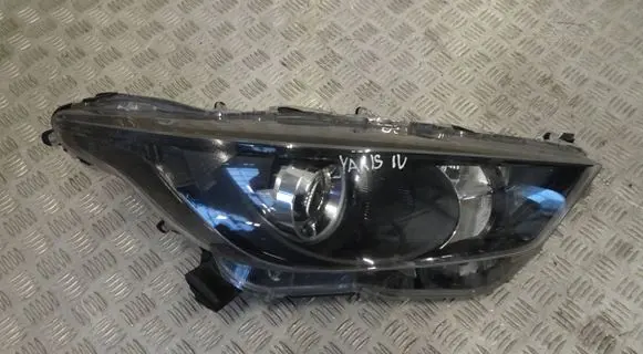 Toyota Yaris XP210 Headlight/headlamp K0-6