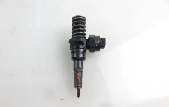 Audi A4 S4 B6 8E 8H Fuel injector 0414720028 038130073AA