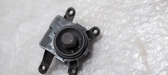 Chevrolet Orlando Wing mirror switch 13272182