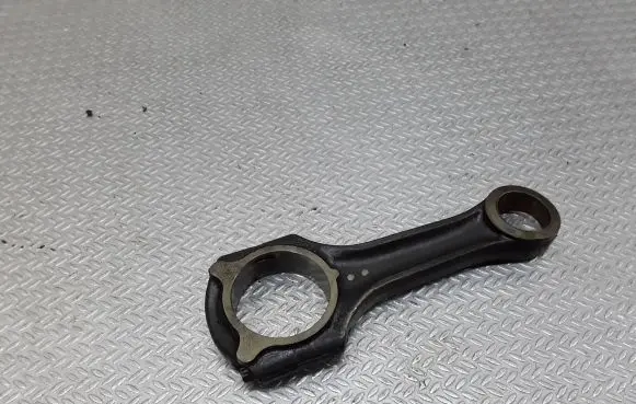 Mercedes-Benz Sprinter W906 Connecting rod/conrod 