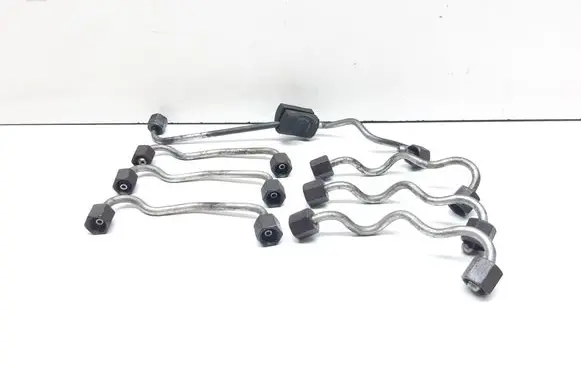 BMW X5 E70 Fuel injector supply line/pipe 