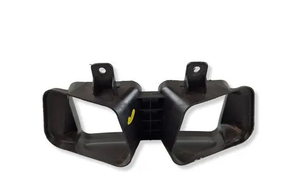 Maserati GranTurismo Air intake duct part 068487000