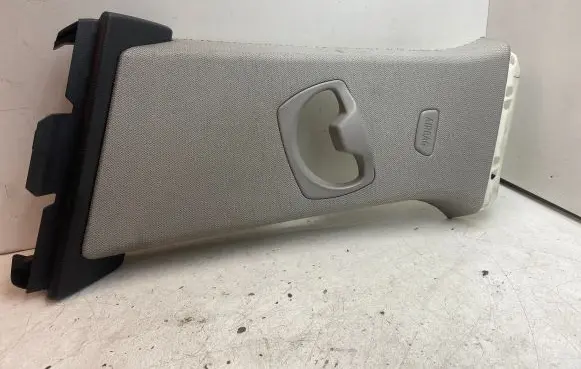 BMW 4 F32 F33 (B) pillar trim (top) 7311215