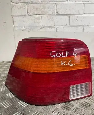 Volkswagen Golf IV Rear/tail lights 1J6945095 09104701 67736971