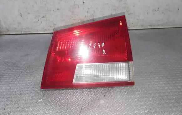 Opel Vectra C Tailgate rear/tail lights 24469464