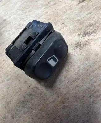 Citroen Berlingo Electric window control switch