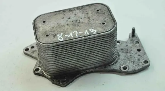 Opel Insignia B Engine oil radiator 059117021K