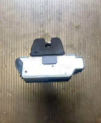 Tailgate/trunk/boot lock/catch/latch