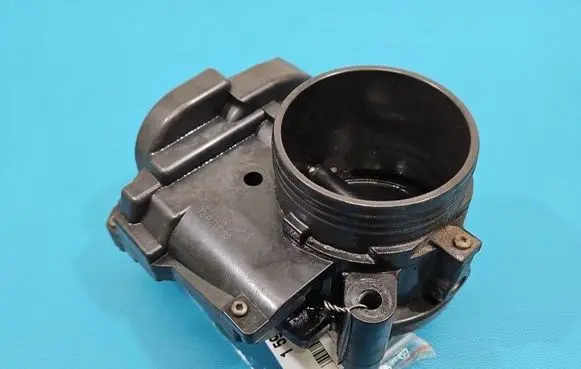 Peugeot 207 Throttle body valve 757437980 IMPRK1597270