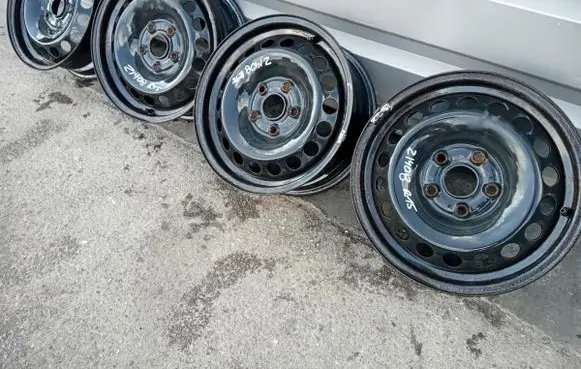 Seat Leon (5F) R15 steel rim KBA43923