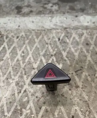 Volvo S60 Hazard light switch 9441045 04W181