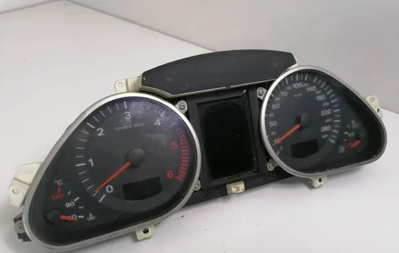 Audi A6 S6 C6 4F Speedometer (instrument cluster) 4F0920900SX