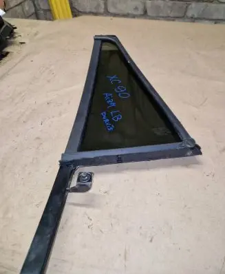 Volvo XC90 Rear vent window glass 43R000491 A029648