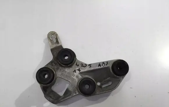 Mercedes-Benz C W205 Other engine bay part A2054312240
