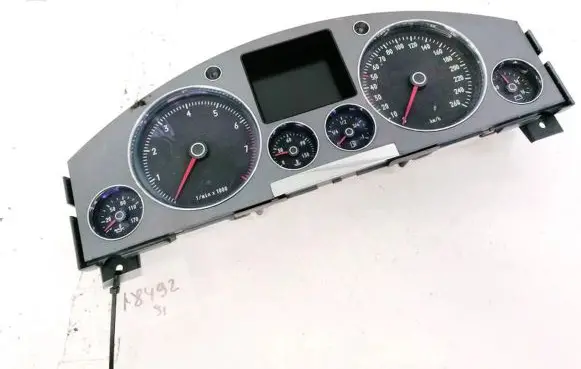 Volkswagen Phaeton Speedometer (instrument cluster) 3D0920880J 0263619102