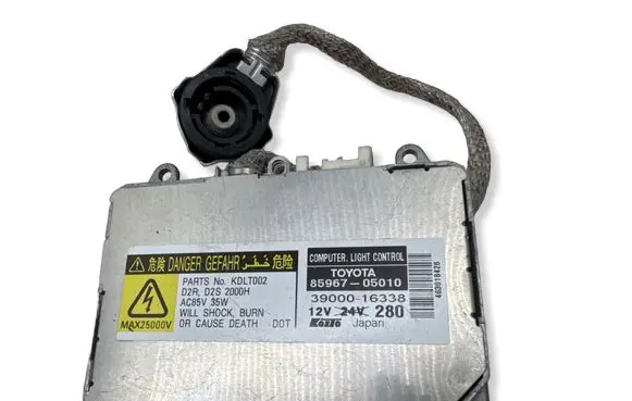 Subaru Outback Headlight ballast module Xenon 8596705010 390016338