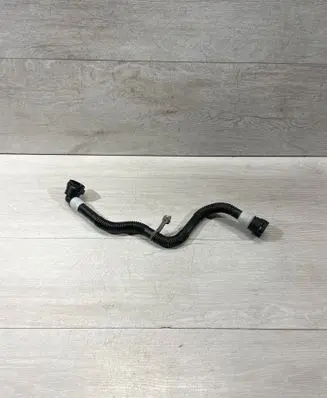 Tesla Model 3 Engine coolant pipe/hose 162959400b 2021092009
