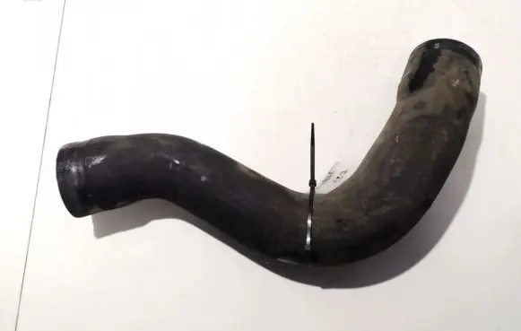 Toyota Avensis T250 Intercooler hose/pipe 26084c