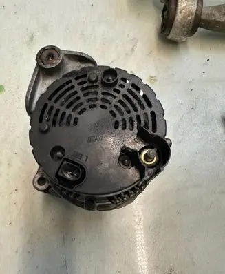 BMW 3 E46 Generator/alternator 7788223 2542538C A14I45