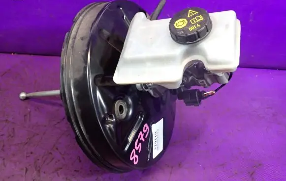 Skoda Octavia Mk3 (5E) Brake booster 5Q1614105BM