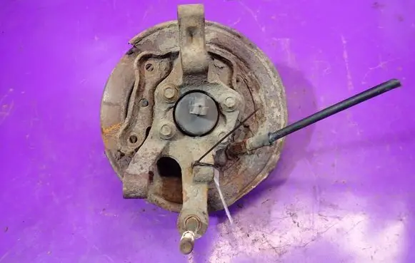 Chevrolet Nubira Rear wheel hub spindle/knuckle