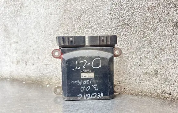Opel Vectra C Fuel injection control unit/module 8972586910 1310001270