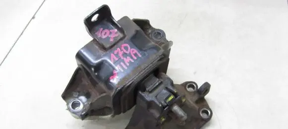 KIA Optima Engine mounting bracket