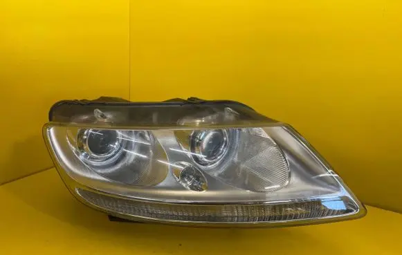 Volkswagen Polo VI Headlight/headlamp 3D1941016G