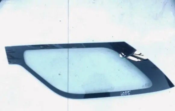 Citroen DS3 Rear side window