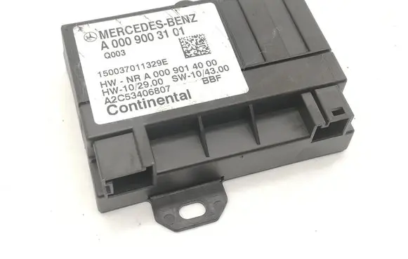 Mercedes-Benz E W212 Fuel injection pump control unit/module A0009003101