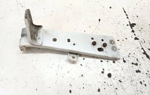 Mazda 6 Fender mounting bracket