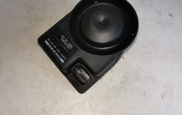 Audi A6 S6 C7 4G Alarm system siren 1K0951605C
