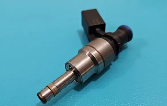Audi A4 S4 B6 8E 8H Fuel injector 0261500011 IMPRK1451154