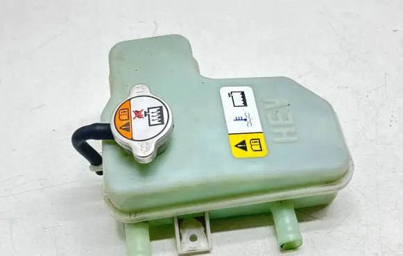 KIA Optima Coolant expansion tank/reservoir 25430A8000