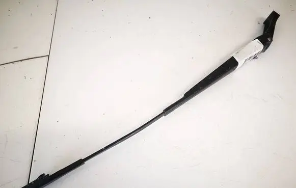 Opel Zafira B Front wiper blade arm 13145564