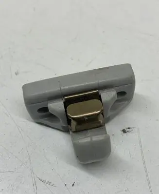Volkswagen PASSAT B5.5 Sun visor clip/hook/bracket 3B0857561B