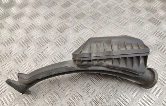 Intake resonator