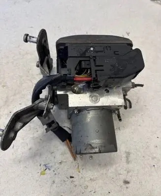 Mercedes-Benz E W212 ABS Pump A2114311212
