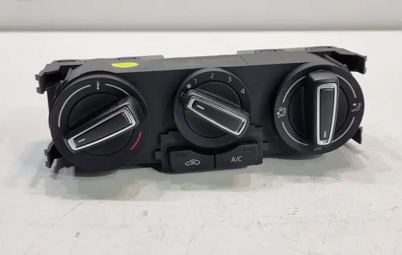 Seat Ibiza IV (6J,6P) Climate control unit