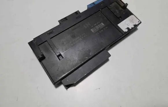 BMW 3 E90 E91 Central body control module 9226328