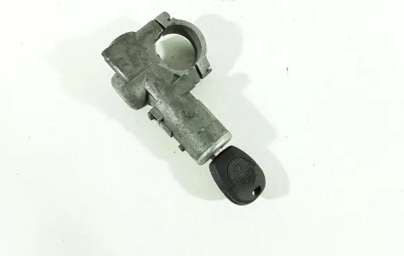 Nissan Almera Tino Ignition lock 8145