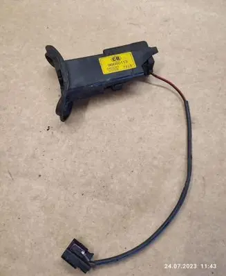 Opel Antara Fuel tank cap lock 96660113