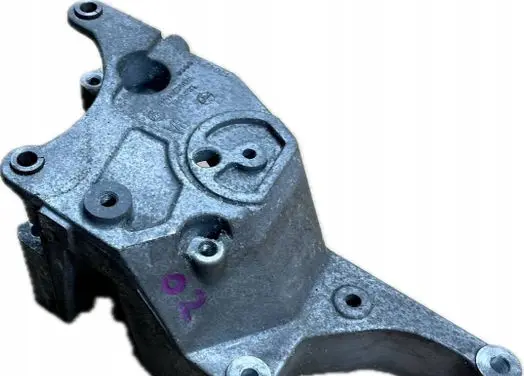 Cadillac Escalade IV A/C compressor mount bracket 12626078