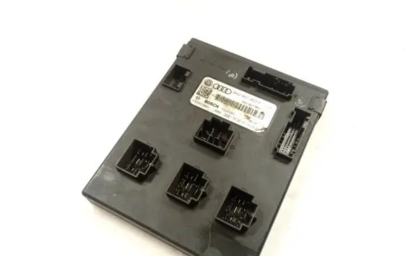 Audi Q5 SQ5 Comfort/convenience module 8K0907063P F005V00851