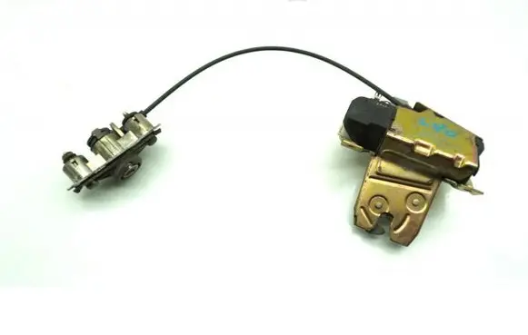 Volvo S80 Tailgate/trunk/boot lock/catch/latch 8679694
