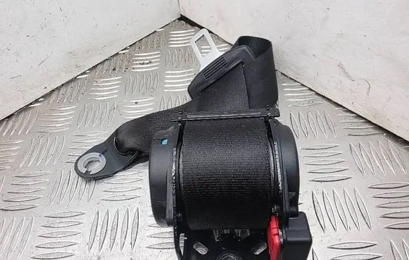 MG ZS Rear seatbelt 10242536