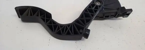 Volkswagen PASSAT B5.5 Accelerator throttle pedal 6PV00837602 8D1723523M
