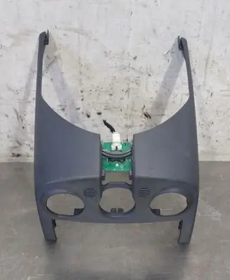 Mitsubishi Colt Other center console (tunnel) element MR951748